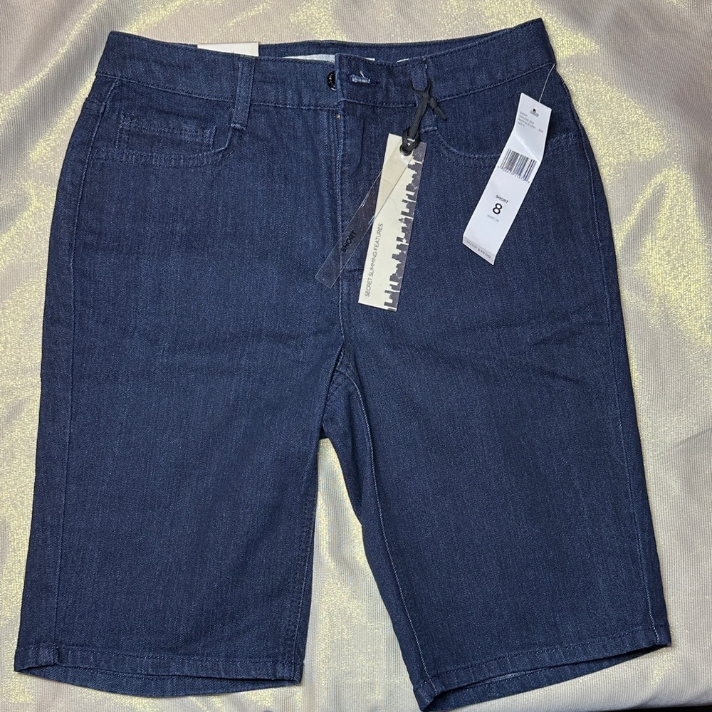 Sutton Short